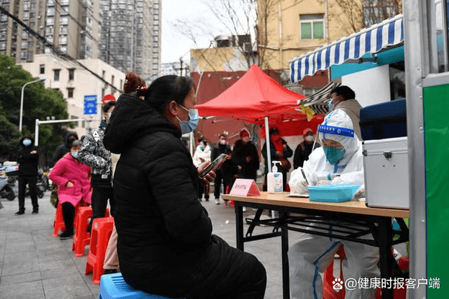 华为手机照相没置在哪里
:“乙类乙管”后，核酸多样本检测最低降至2.5元