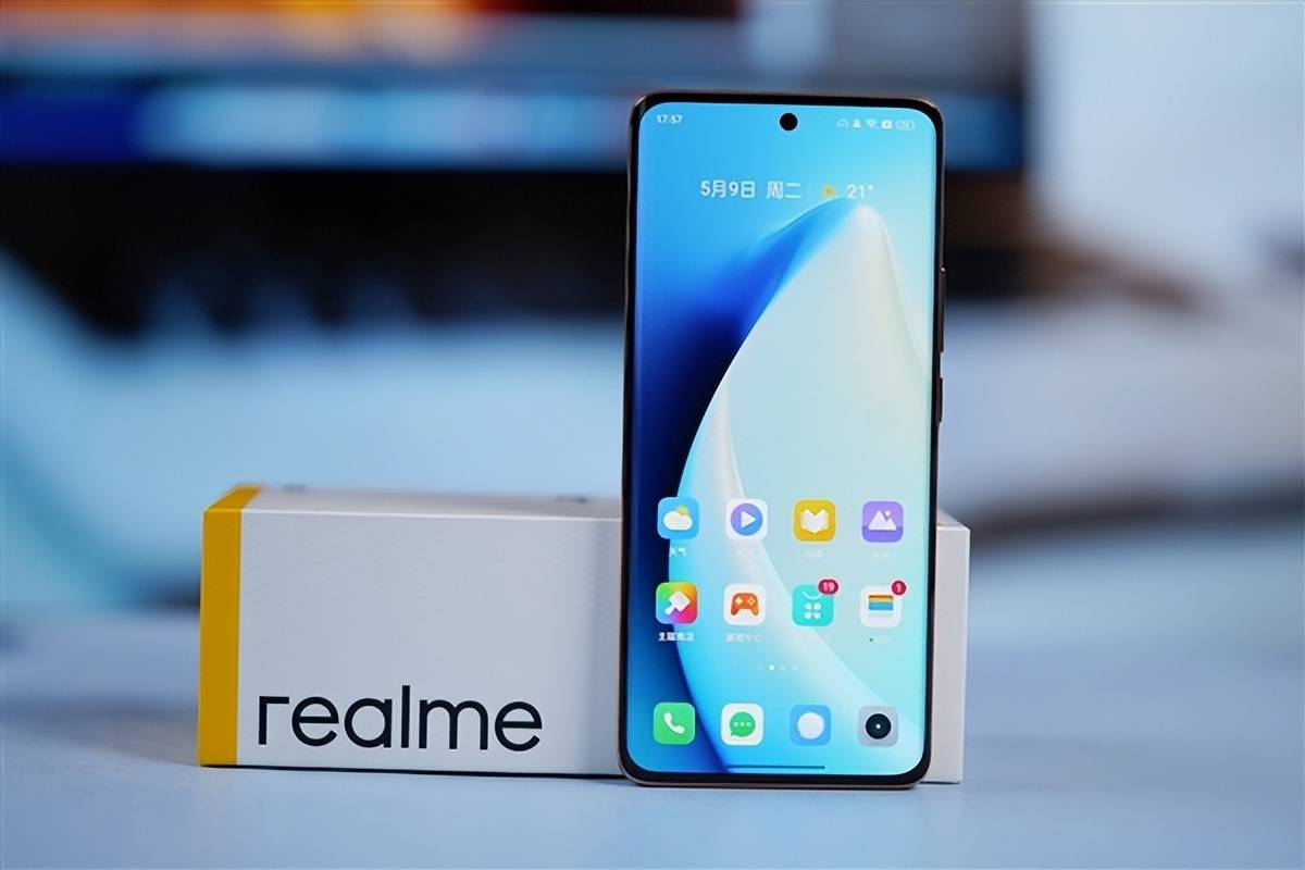 胡桃触摸器苹果版:1599起！realme11系列三款齐发：首发2亿变焦相机+1TB大内存！